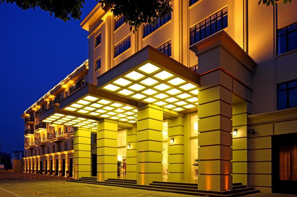 Alton Hotel Wuhu ภายนอก รูปภาพ
